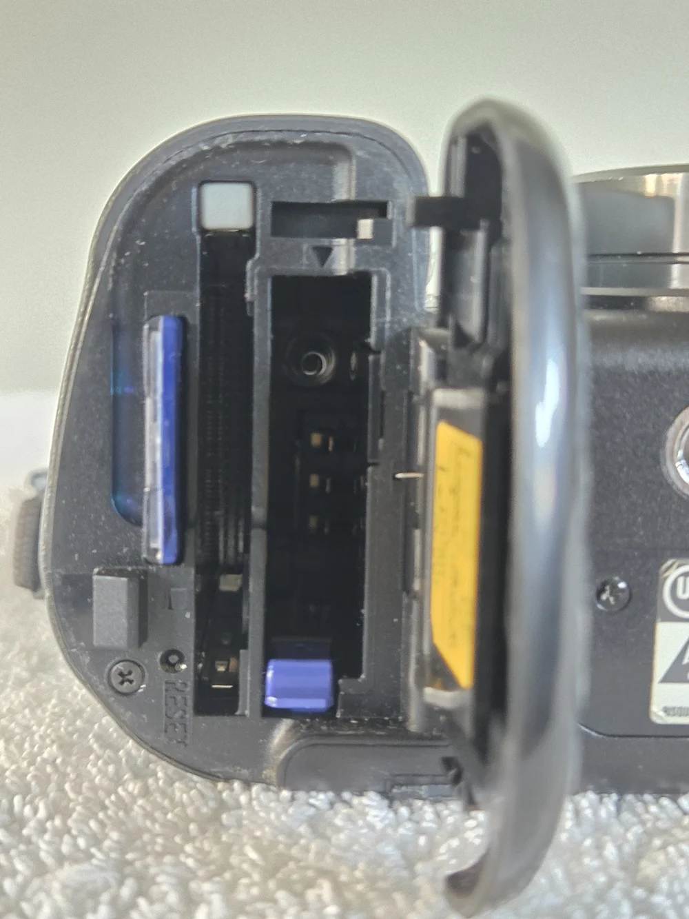 Sony Cyber-Shot DSC-V3 7.2MP Digital Camera Black *TESTED & WORKING*